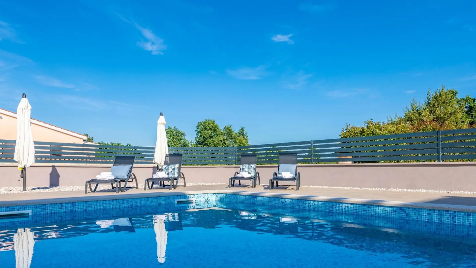 Villa Niko, Your Ideal Summer Oasis Near Porec Stranici kod Lovreca